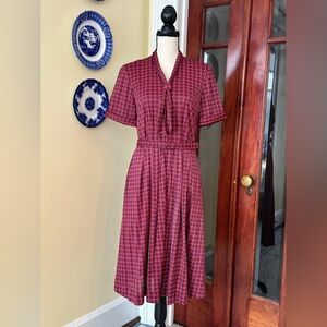 Tiffany Traveler Fashioned by Claire Tiffany | 1950s Retro Printed Shirt Dress